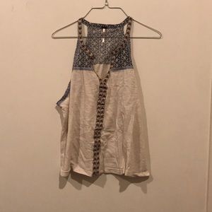 ✨Geometric White, Red & Blue Tank Top!✨